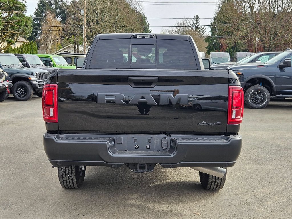 New 2025 Diamond Black Crystal Pearl-Coat Exterior Paint RAM Tradesman image 6