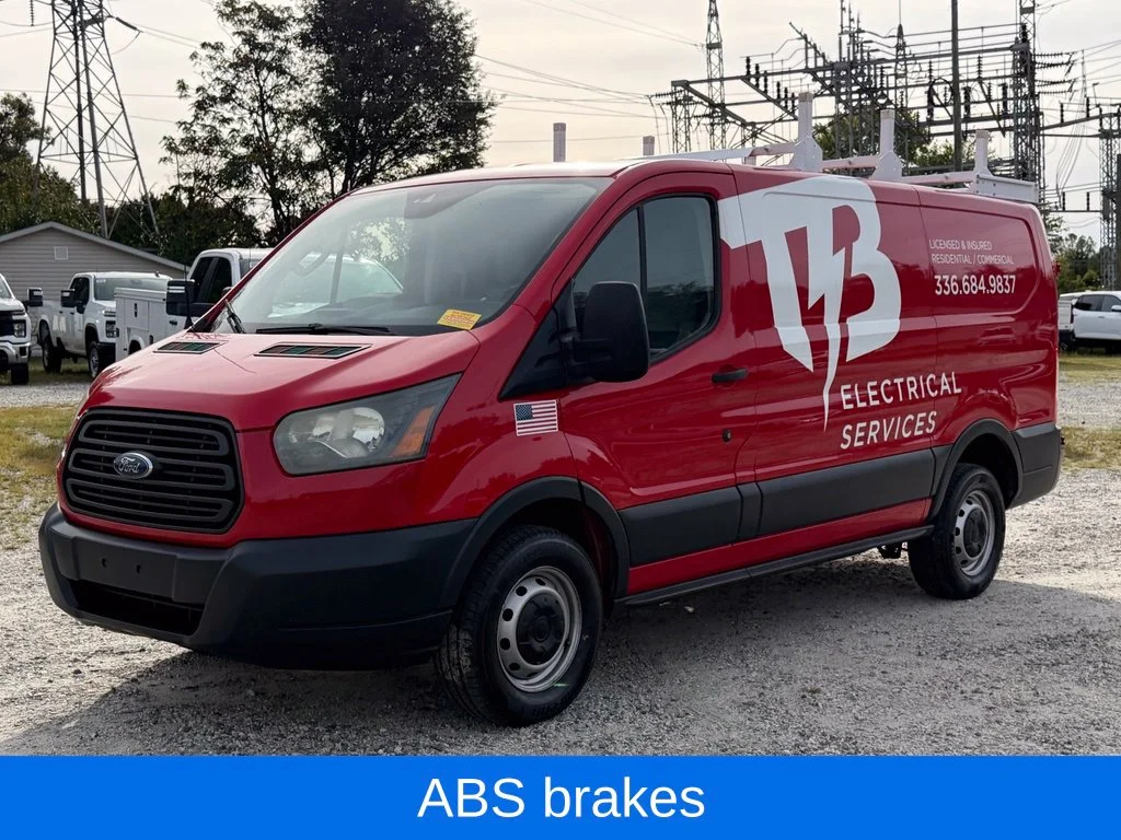 Used 2015 Red Ford Base image 10