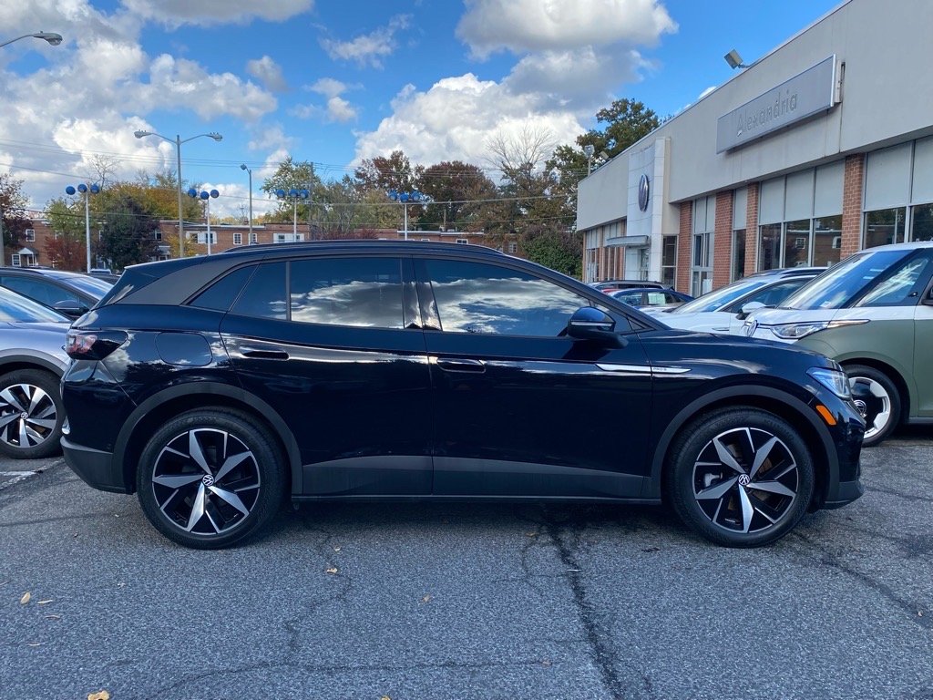 Certified 2023 Volkswagen ID.4 PRO S with VIN 1V2VMPE89PC041008 for sale in Alexandria, VA