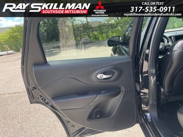 Used 2022 Black Jeep Trailhawk image 10