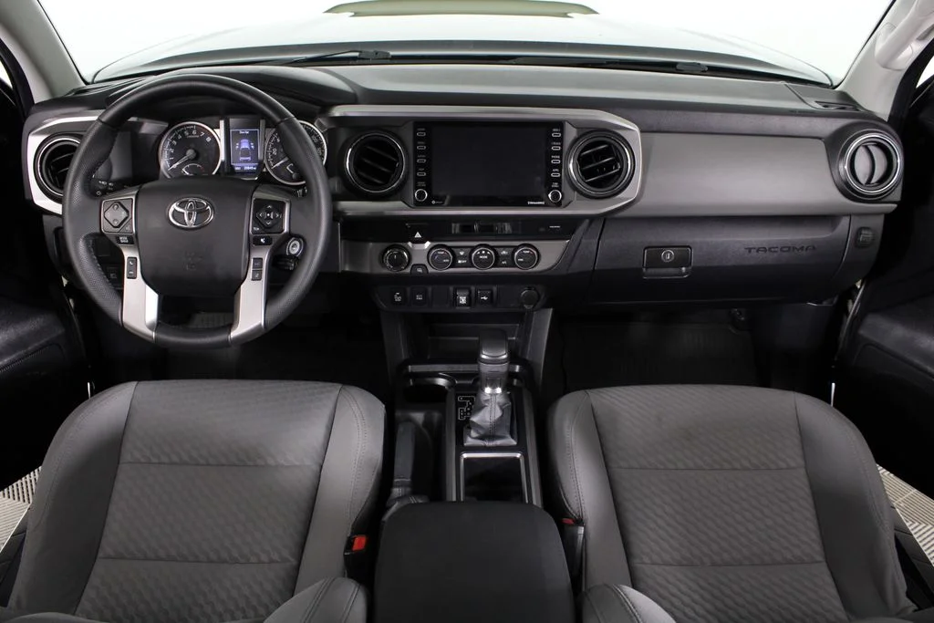 Used 2022 Gray Toyota SR5 image 21