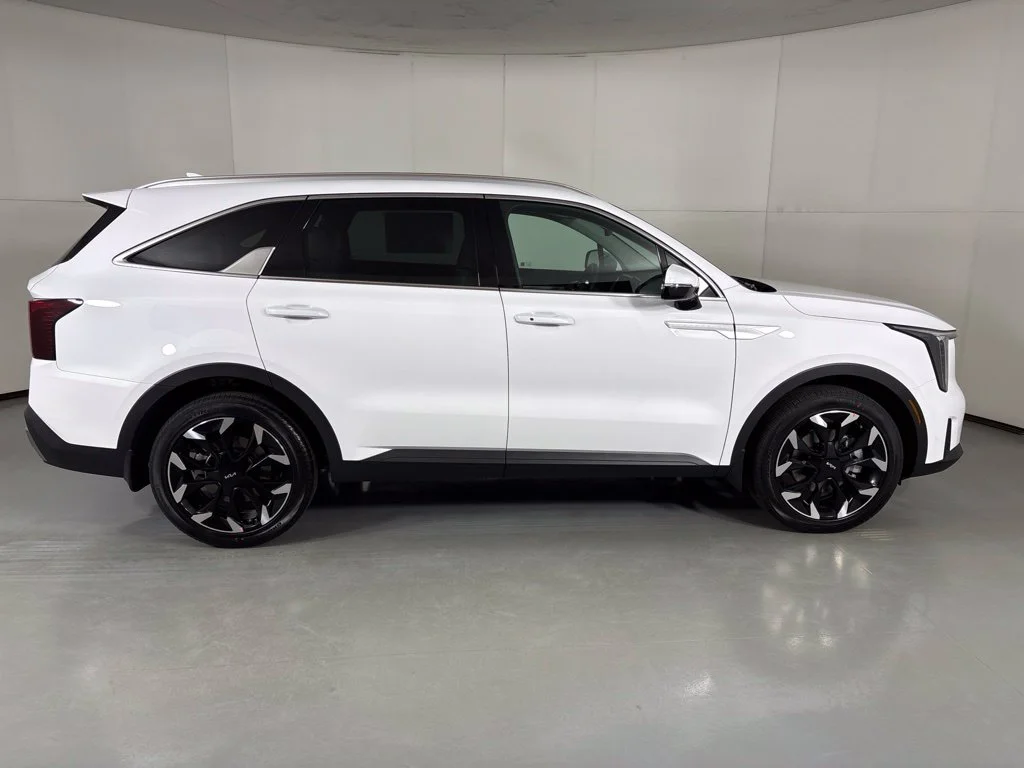 New 2026 Glacial White Pearl Kia EX image 9