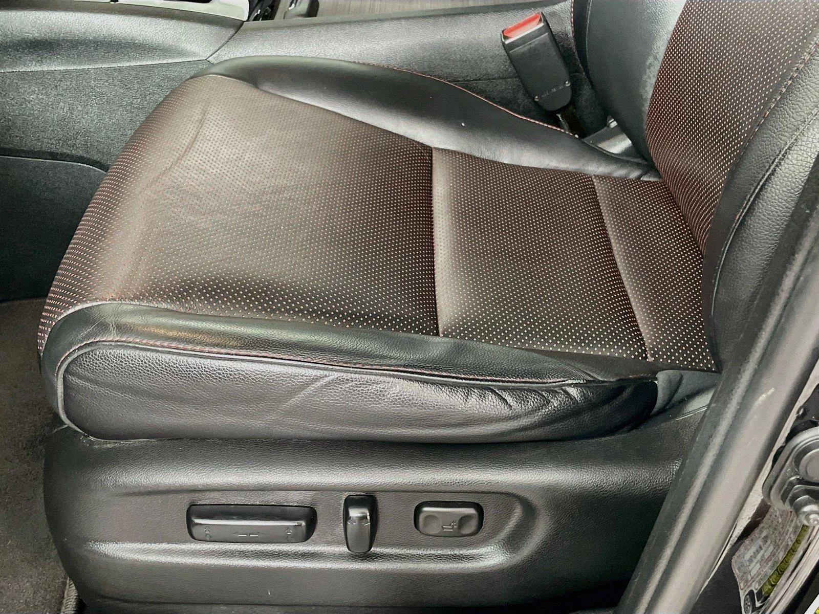 Certified Used 2021 Crystal Black Pearl Honda Black Edition image 24