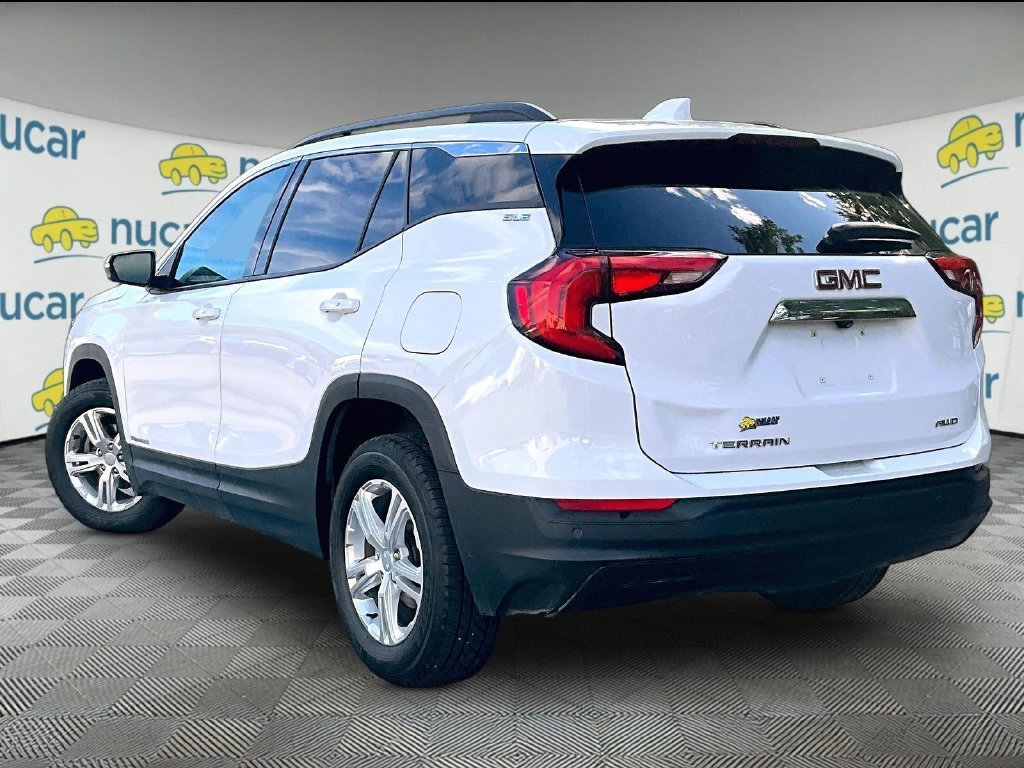 Used 2020 Summit White GMC SLE image 4