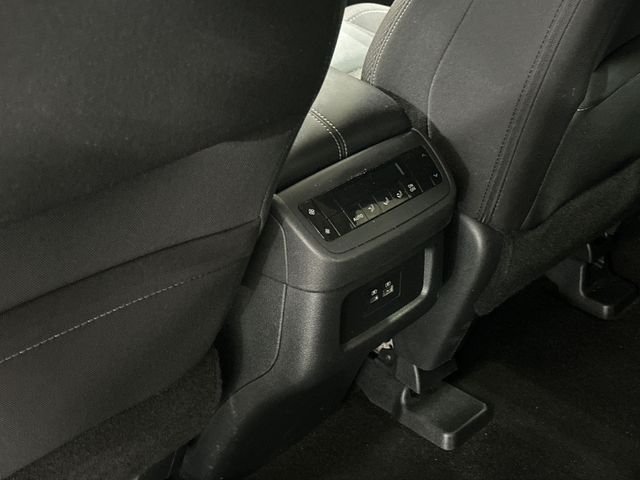2025 Nissan Pathfinder SV - Photo 31