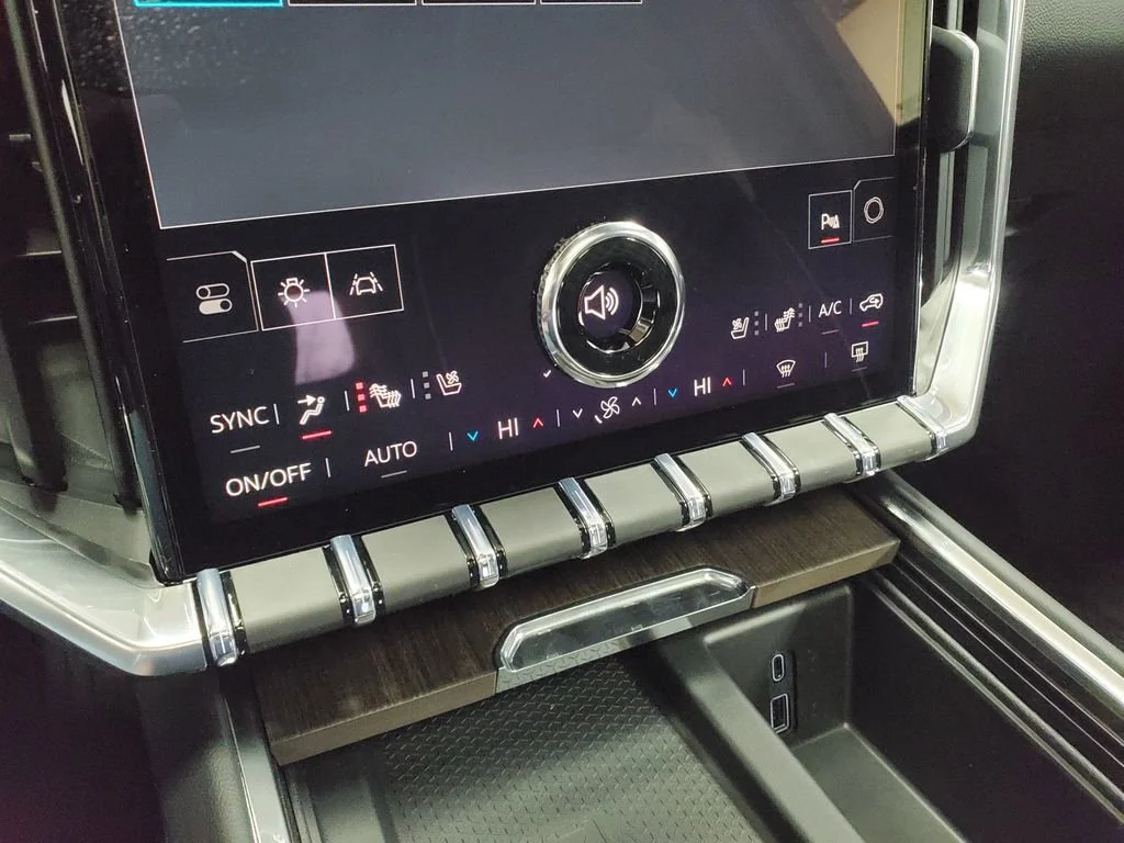 2026 GMC Acadia Denali - Photo 25