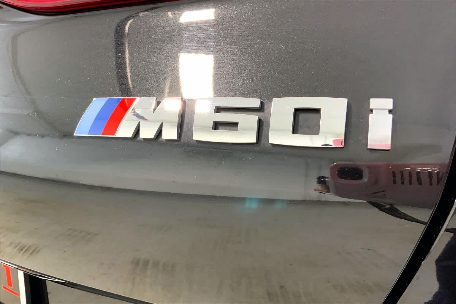 Used 2024 Black Sapphire Metallic BMW M60i image 9