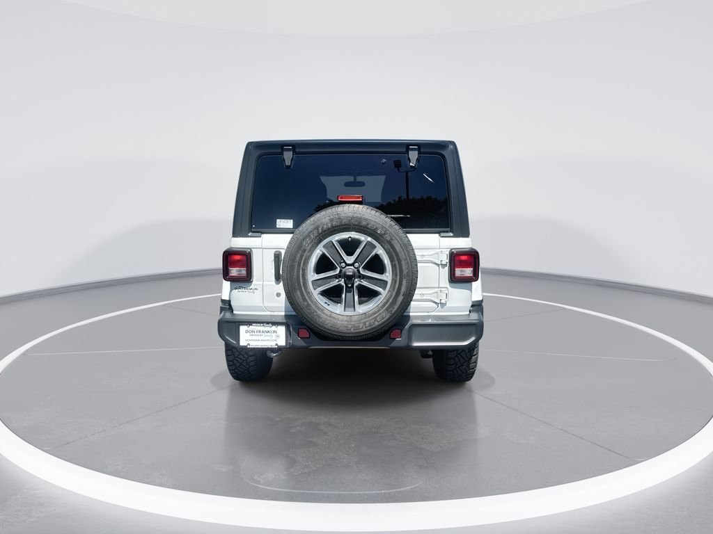 Used 2020 White Jeep Unlimited Sahara image 7