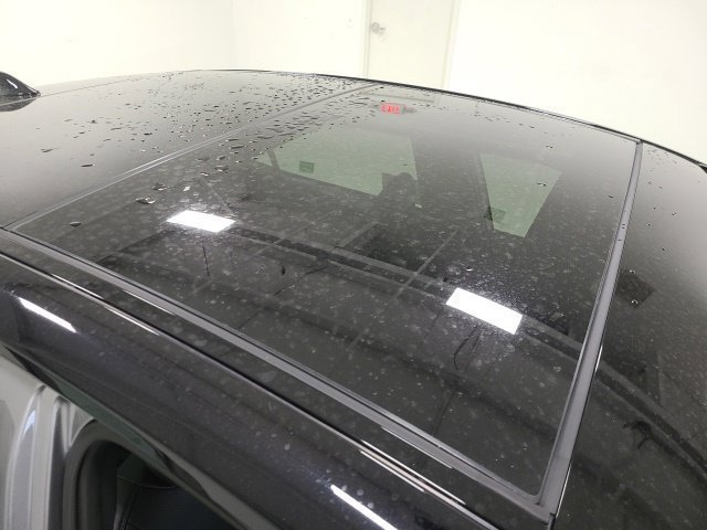 New 2026 Heavy Metal w/Midnight Black Metallic Roof Toyota XSE image 11