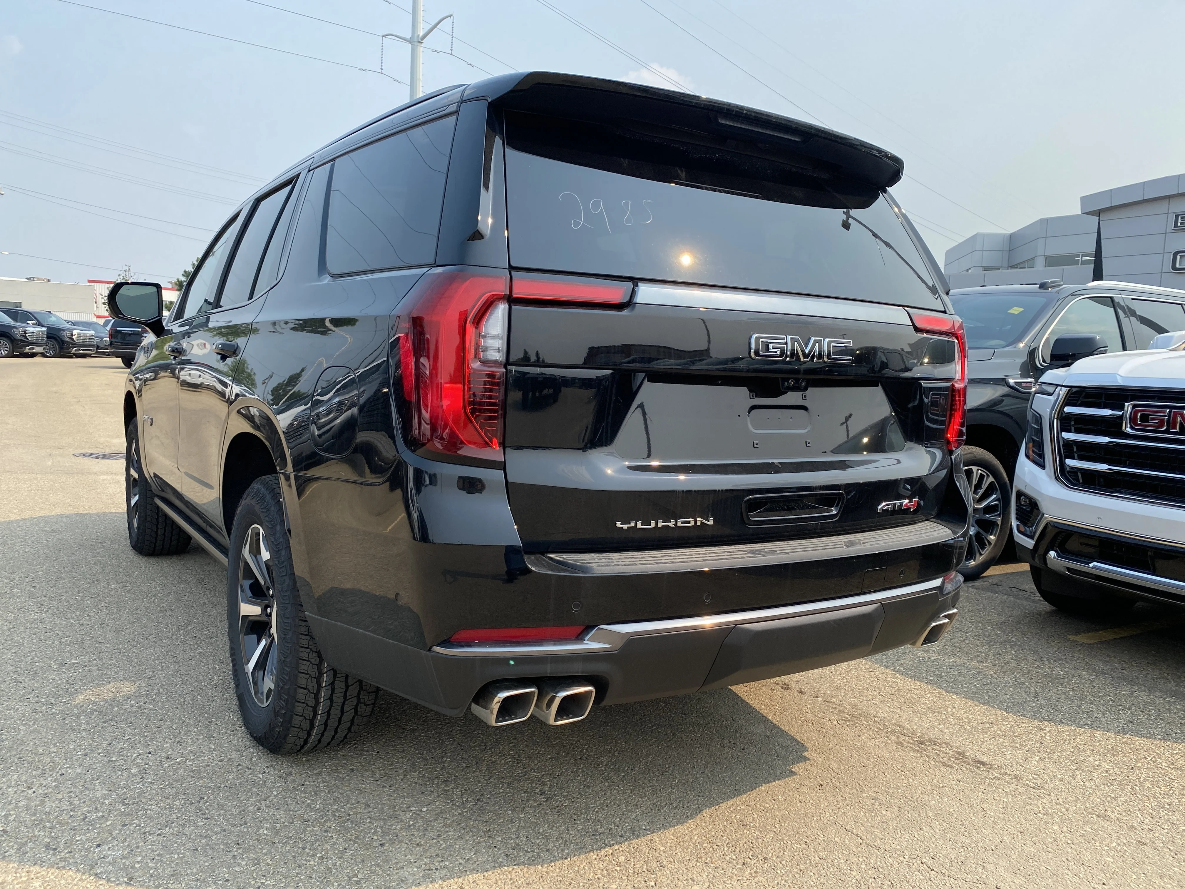 New 2026 ONYX BLACK GMC AT4 image 4