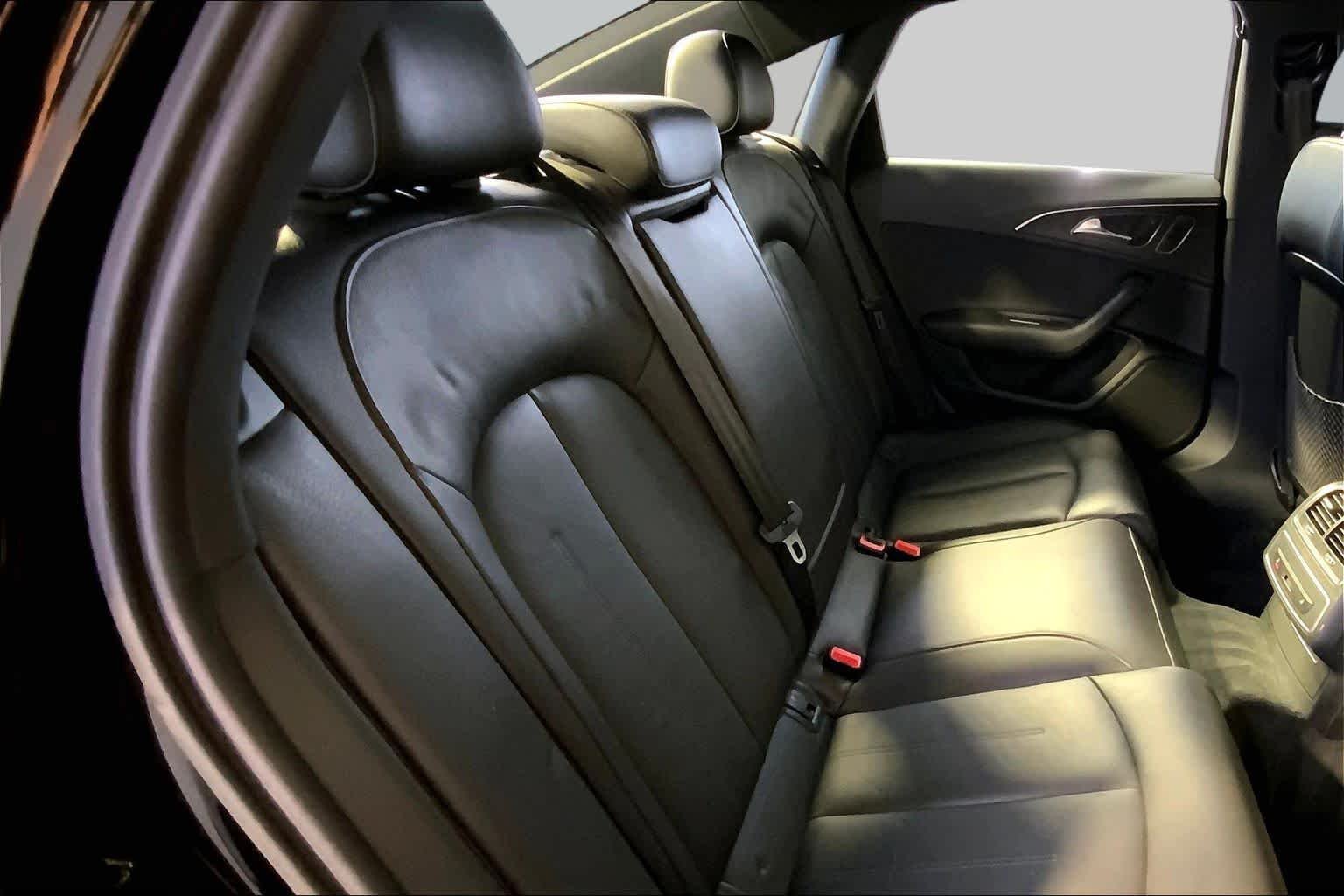 Used 2017 Mythos Black Metallic Audi Premium image 20