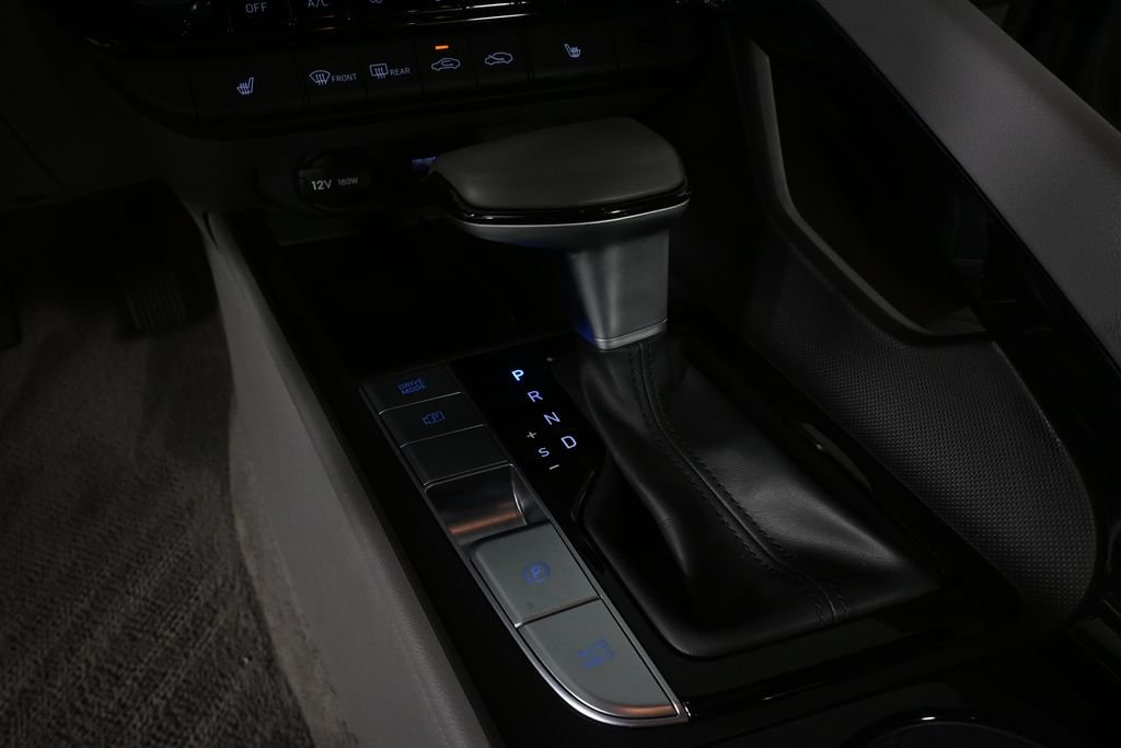 Used 2024 Gray Hyundai SEL image 15
