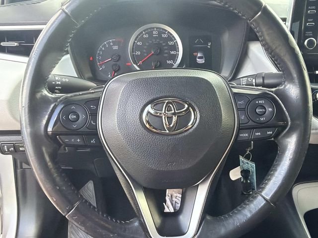 Used 2020 Silver Toyota SE image 25