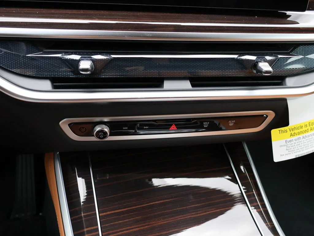 New 2026 Gray BMW xDrive40i image 21