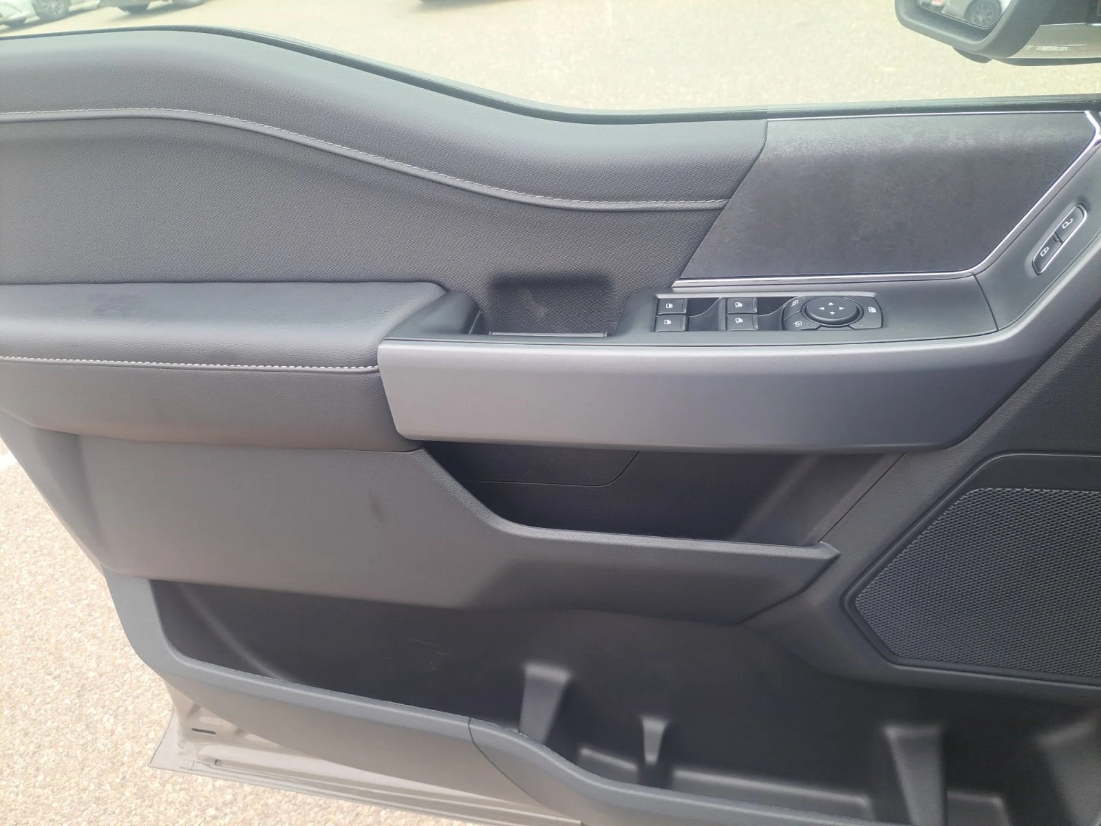 New 2026 Marsh Gray Ford XLT image 27