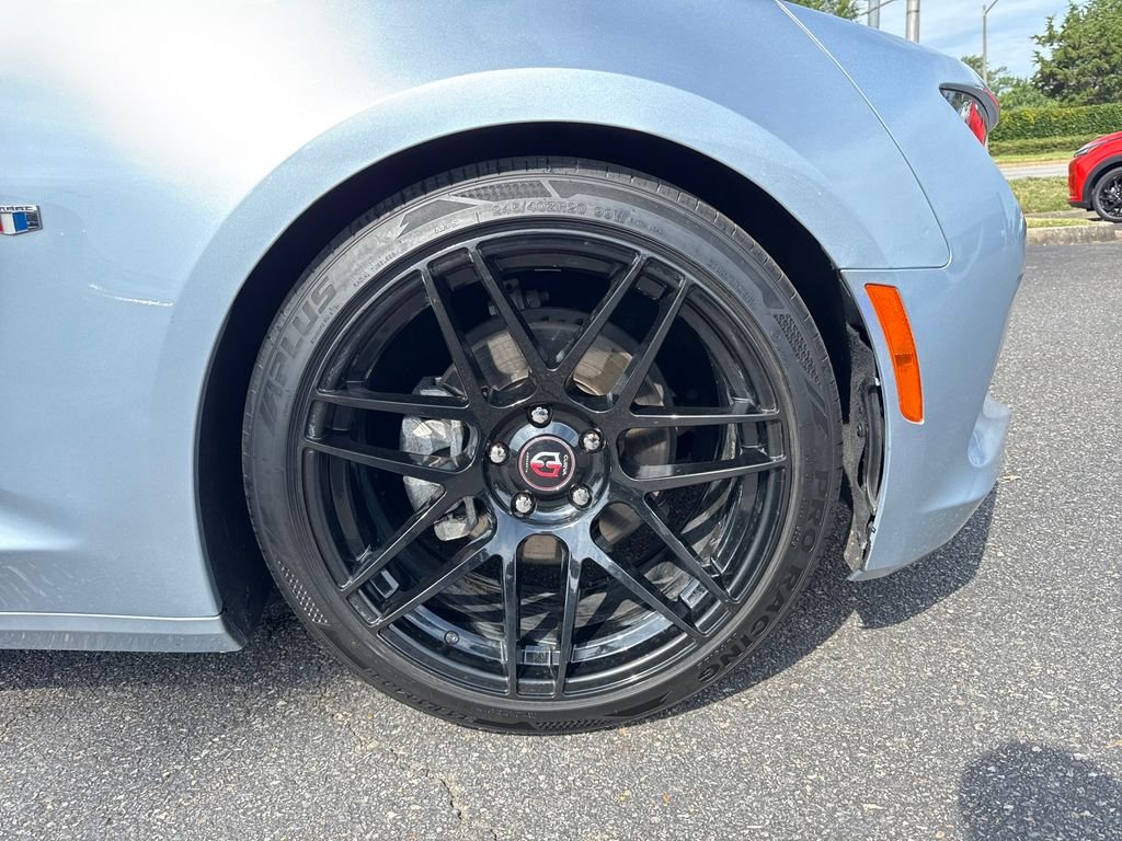 2017 Chevrolet Camaro 1LT - Photo 11