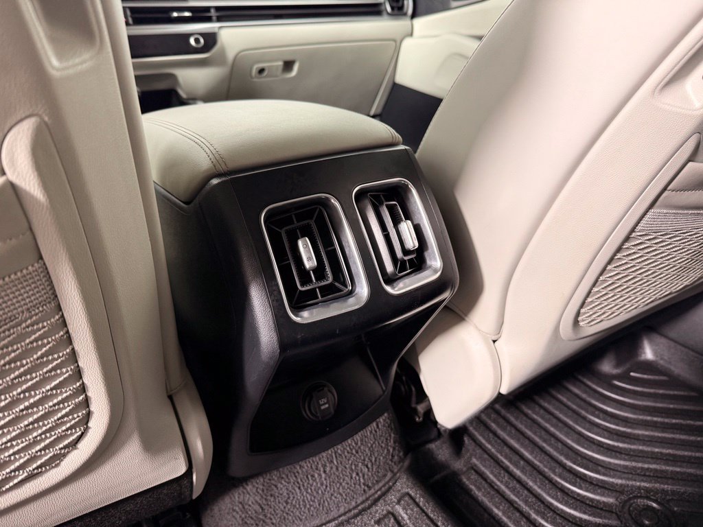 Used 2025 Silver Kia S image 17