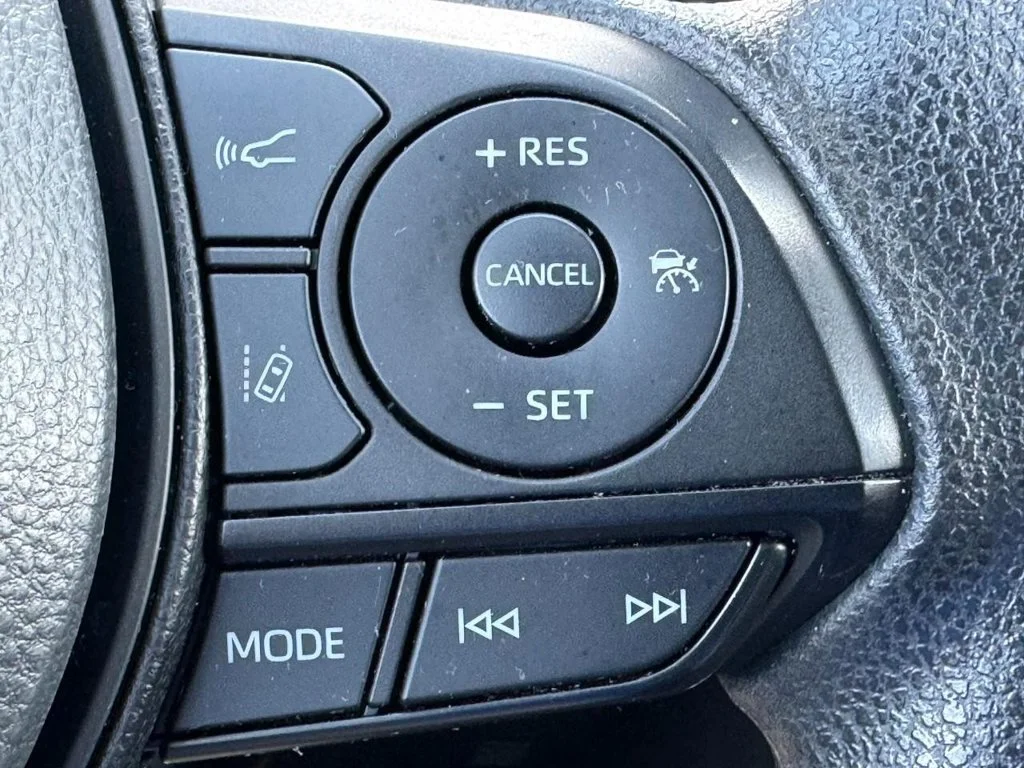 Used 2024 White Toyota XLE image 23