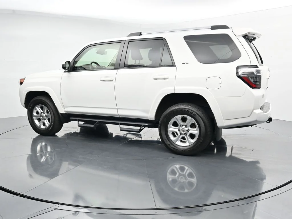 Used 2023 White Toyota SR5 image 5