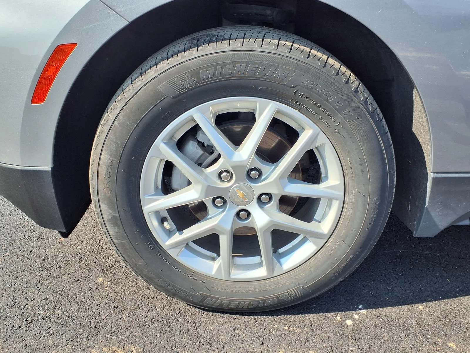 Used 2023 Sterling Gray Metallic Chevrolet LT image 18