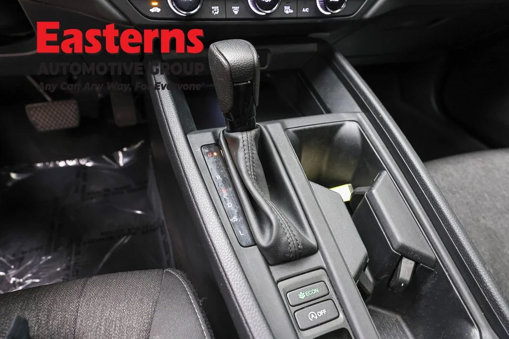 Used 2023 White Honda EX image 13
