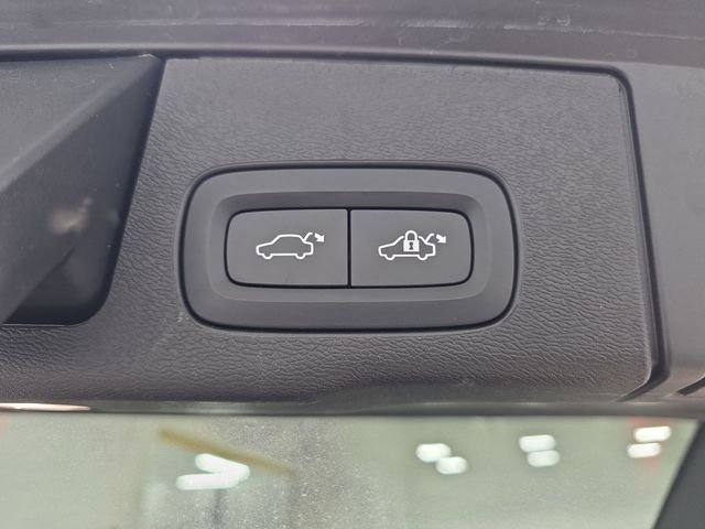 Used 2023 Silver Dawn Metallic Volvo T8 Polestar image 34