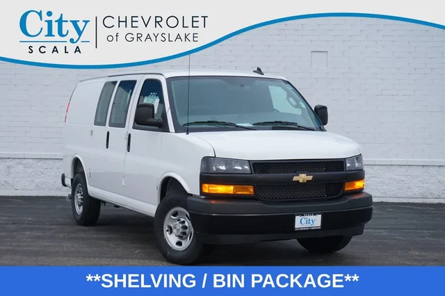 2025 Chevrolet Express Cargo WT