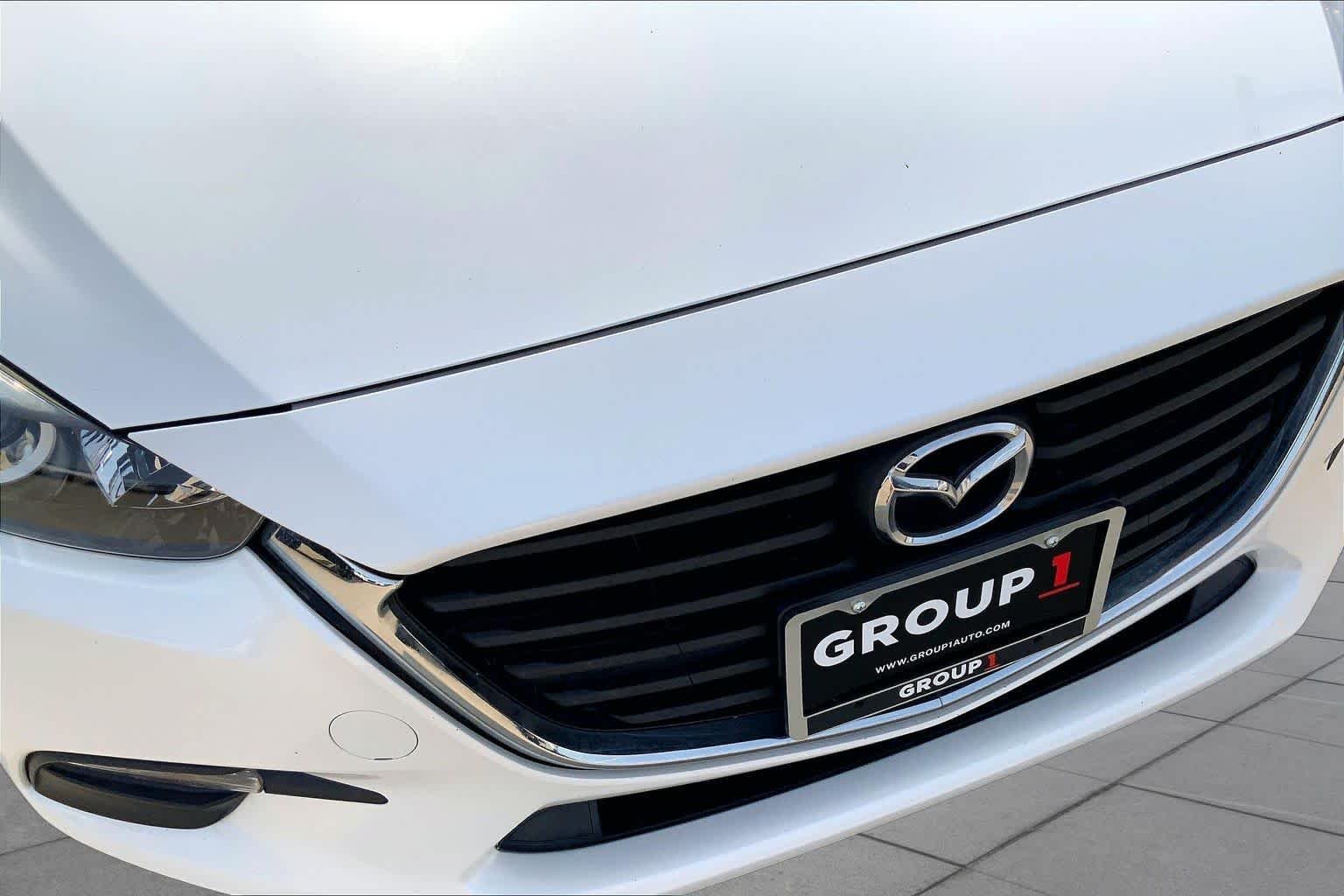 Used 2018 Snowflake White Pearl Mica Mazda Sport image 30