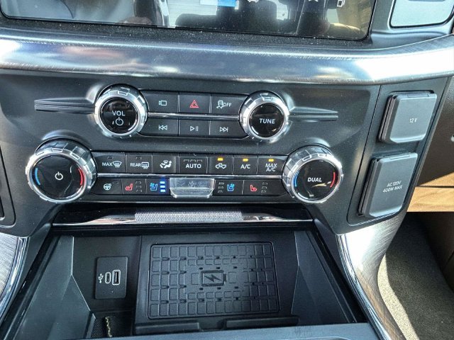 New 2026 Carbonized Gray Metallic Ford King Ranch image 25