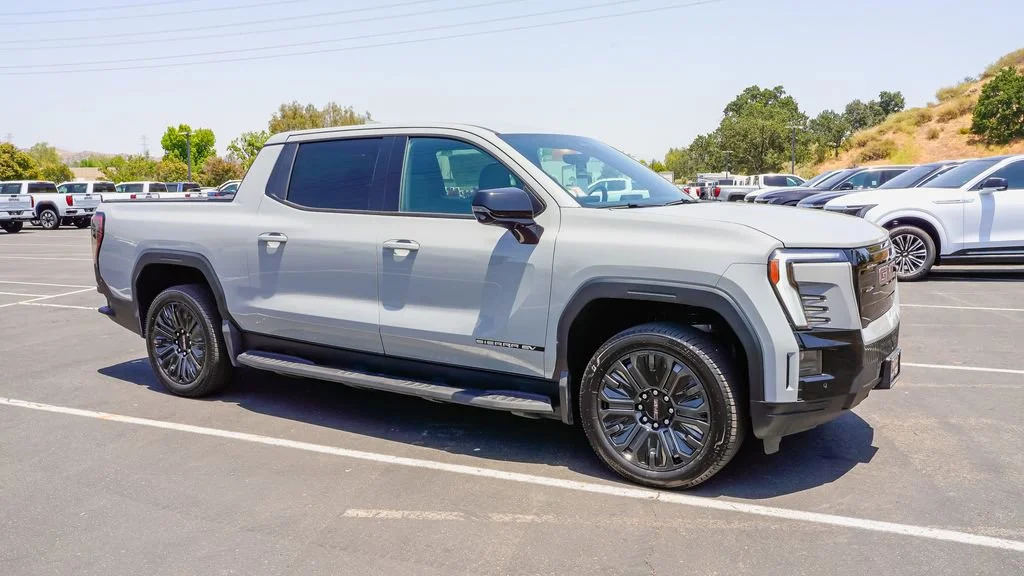 2026 GMC Sierra EV Elevation - Photo 6