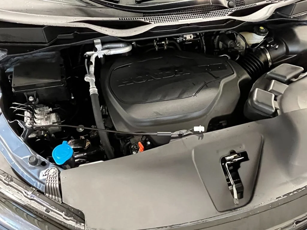 New 2026 Smoke Blue Pearl Honda Touring image 14