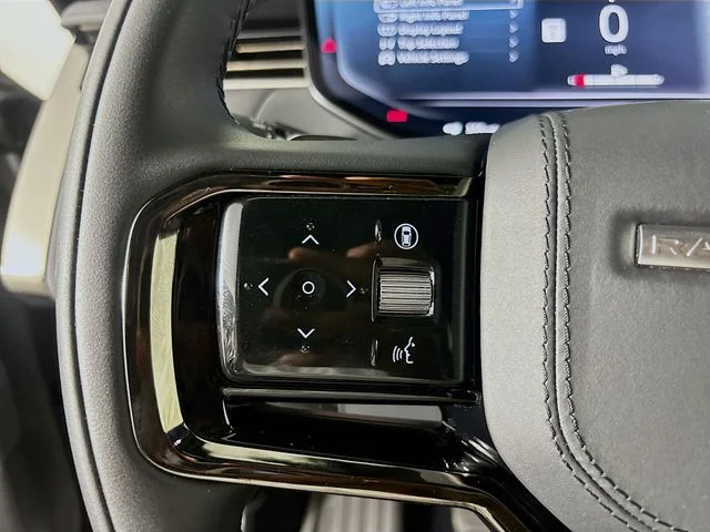 Certified Used 2025 Eiger Gray Land Rover SE image 10