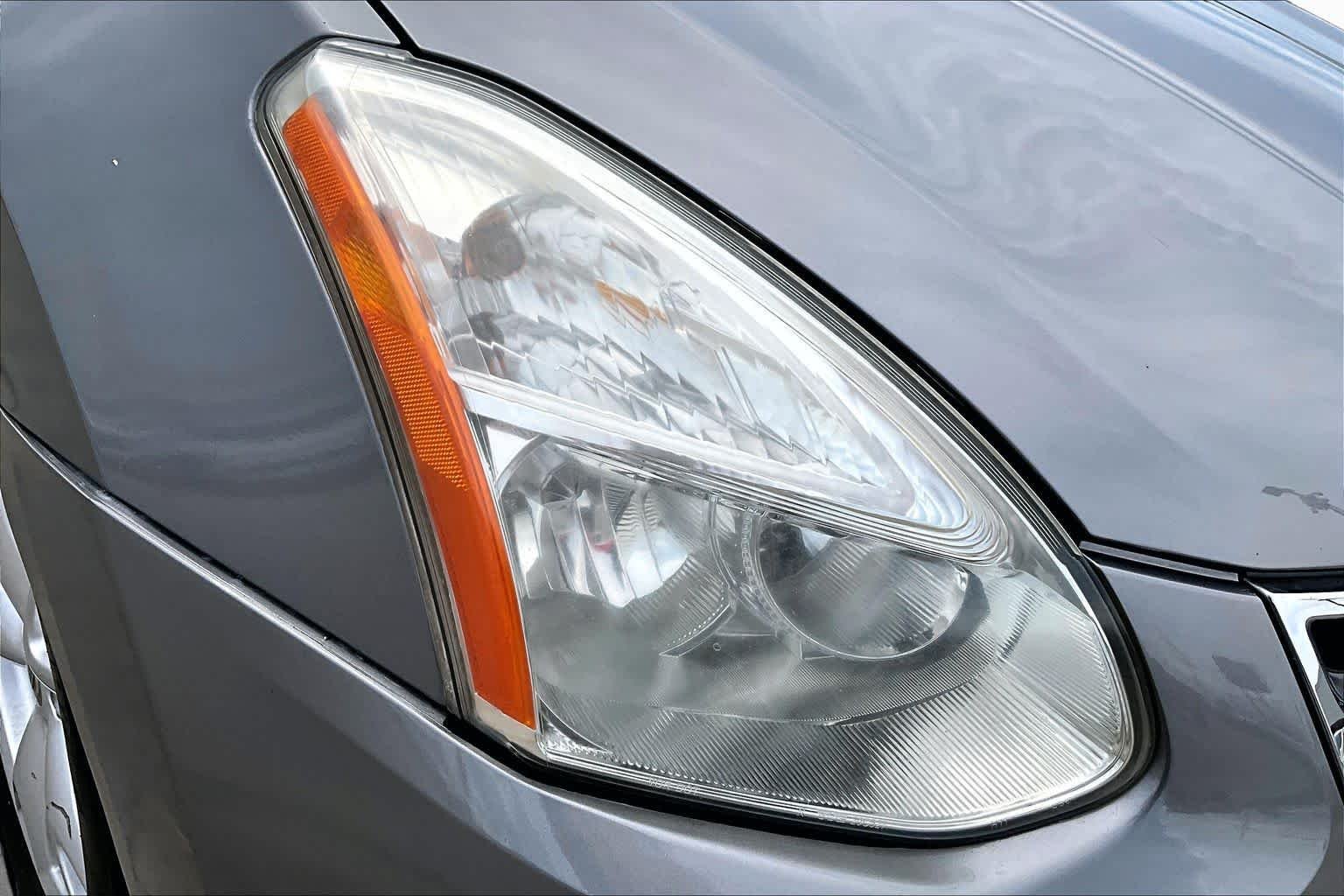 Used 2012 Platinum Graphite Nissan S image 26