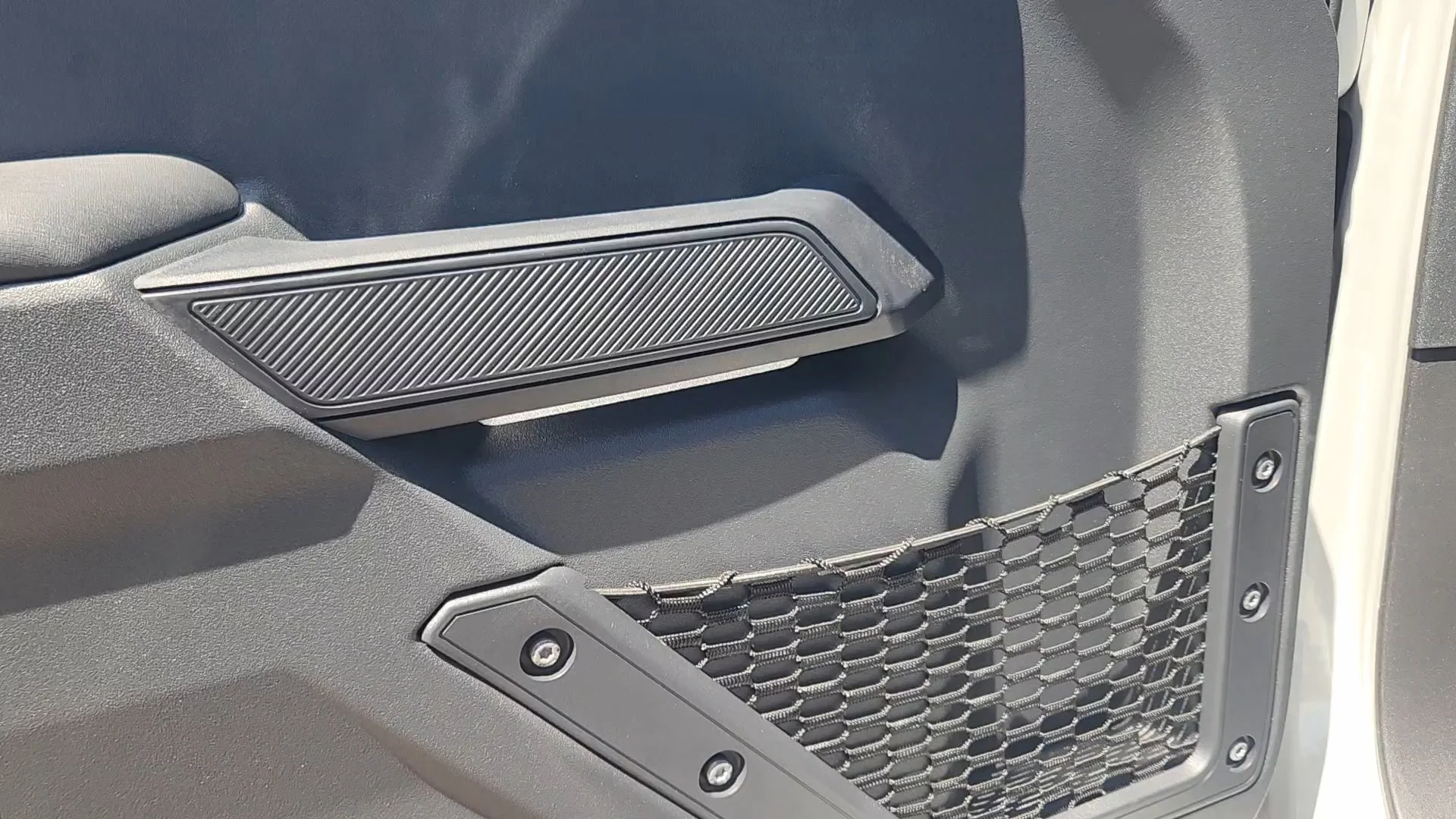 New 2026 Avalanche Gray Ford Outer Banks image 18
