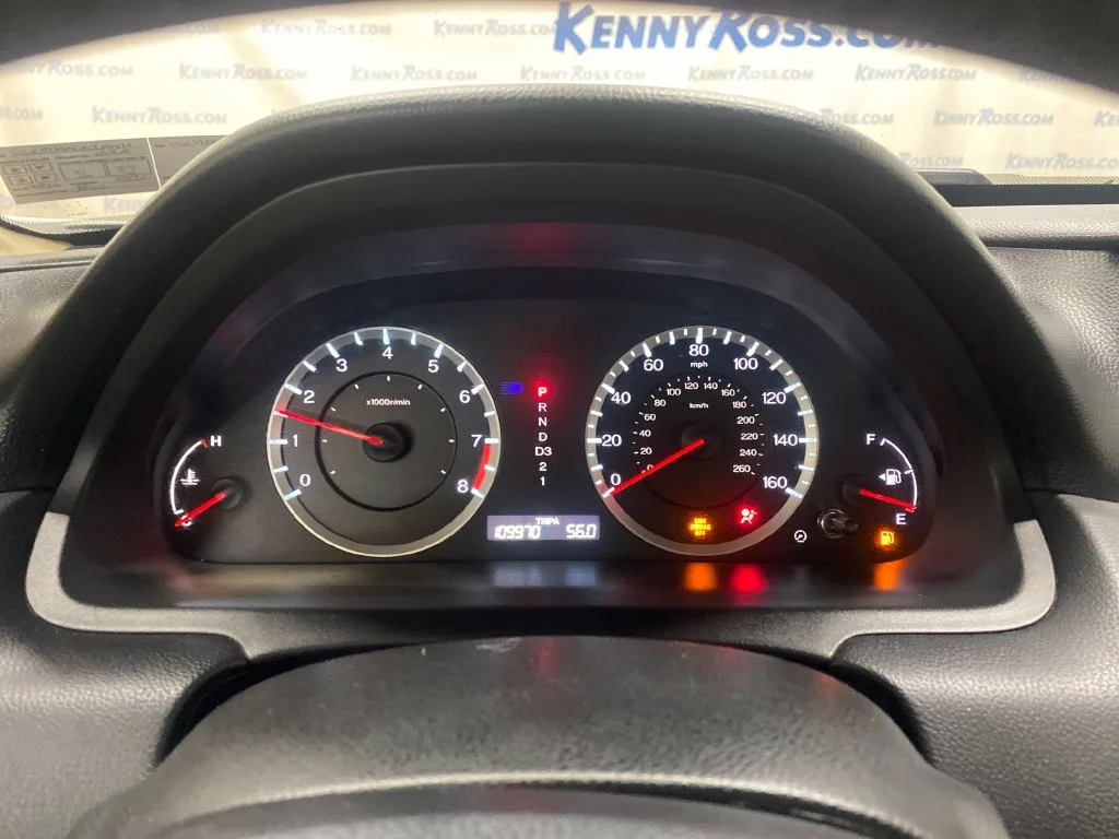 Used 2012 White Honda EX-L image 18