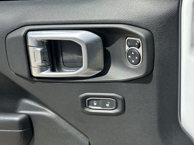 Used 2021 White Jeep Rubicon image 25