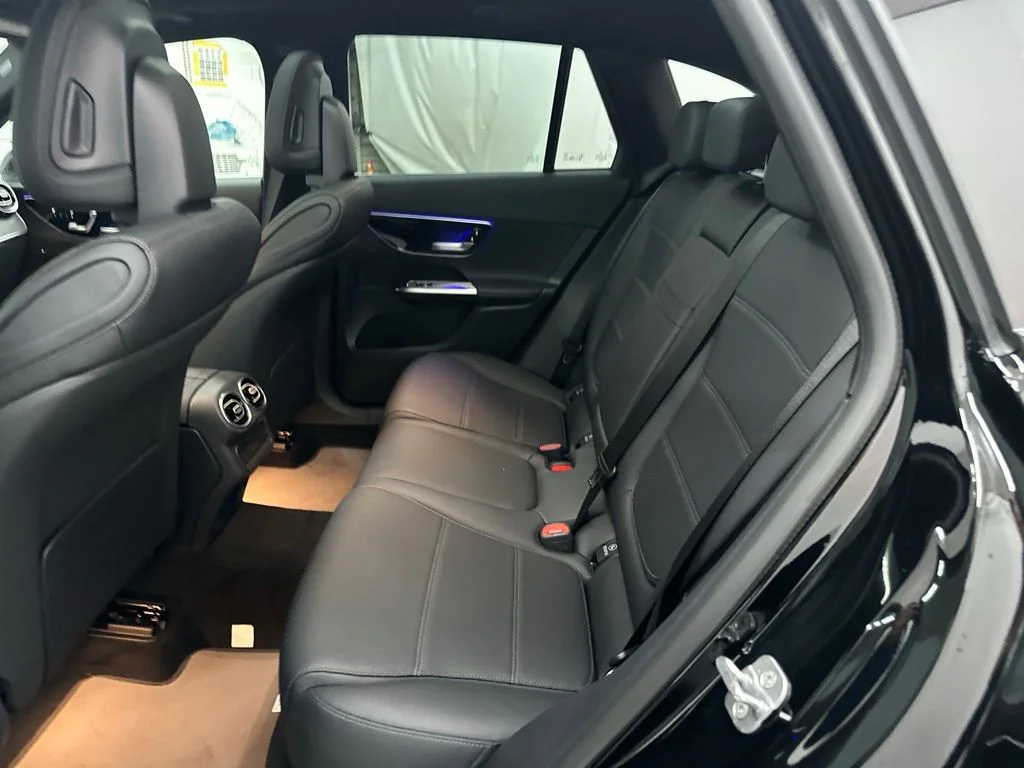 New 2026 Black Mercedes-Benz GLC 300 image 23
