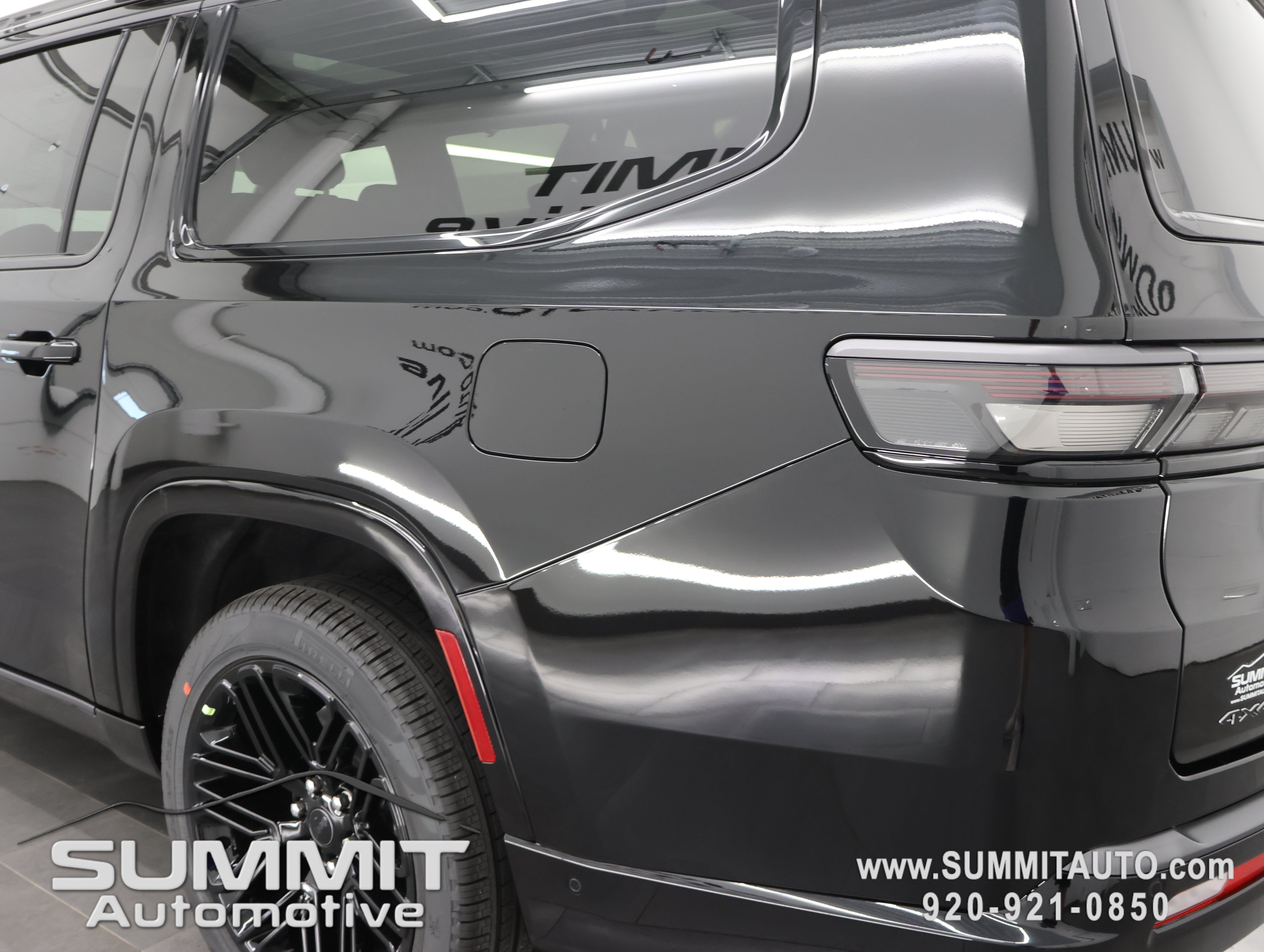 New 2026 Black Jeep Limited Reserve image 37