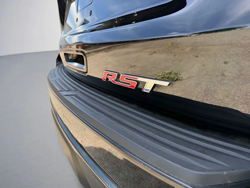 Used 2021 Black Chevrolet RST image 40