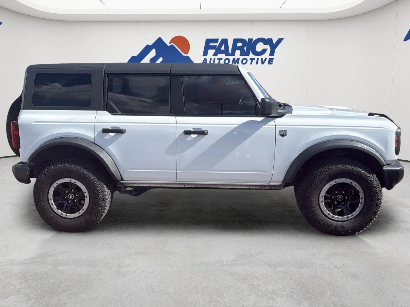 Used 2023 Oxford White Ford Big Bend Advanced image 3
