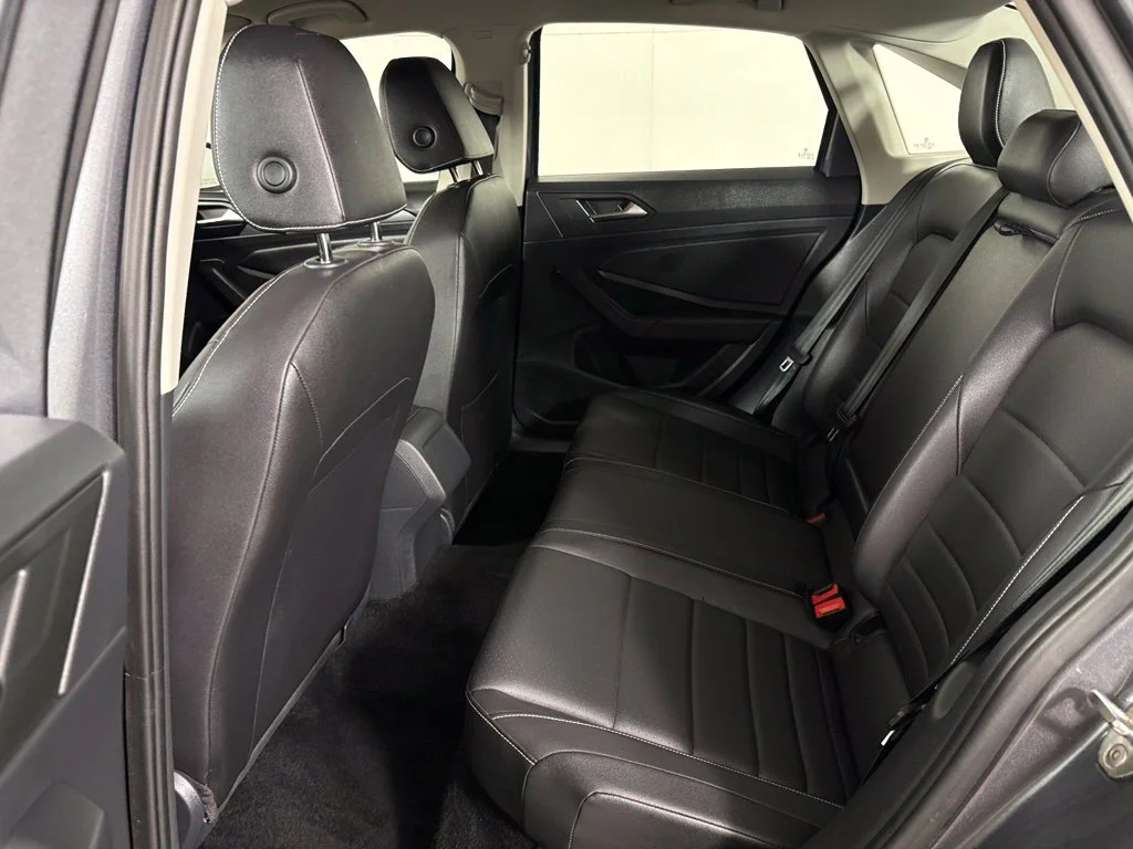 Used 2024 Gray Volkswagen 1.5T SE image 33