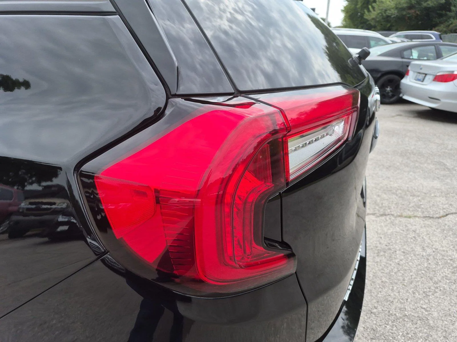 Used 2023 Ebony Twilight Metallic GMC Denali image 11