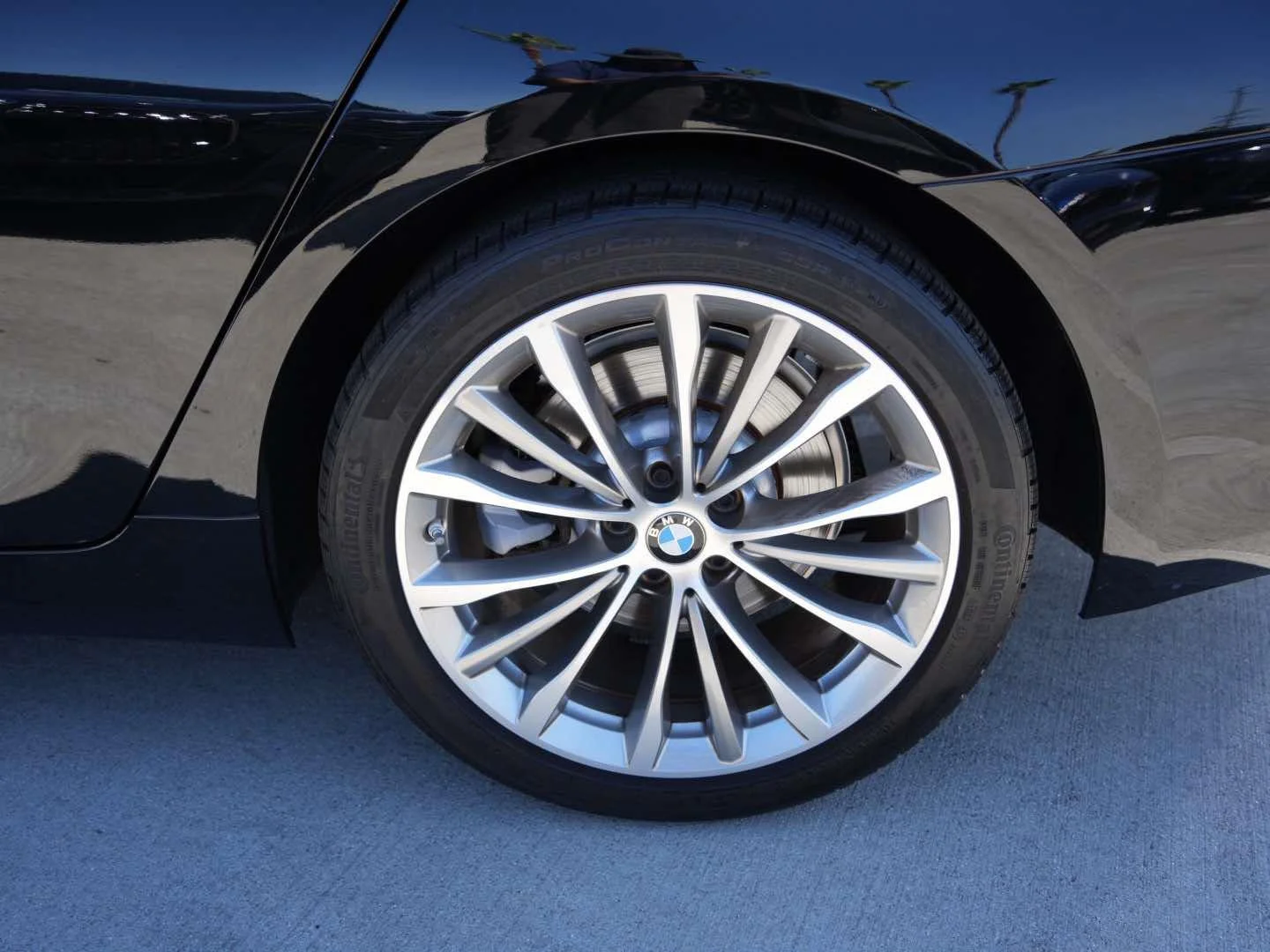 Used 2023 Jet Black BMW 530i Sedan image 6