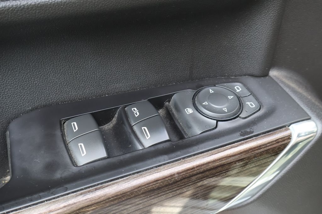 Used 2020 Gray Chevrolet RST image 18