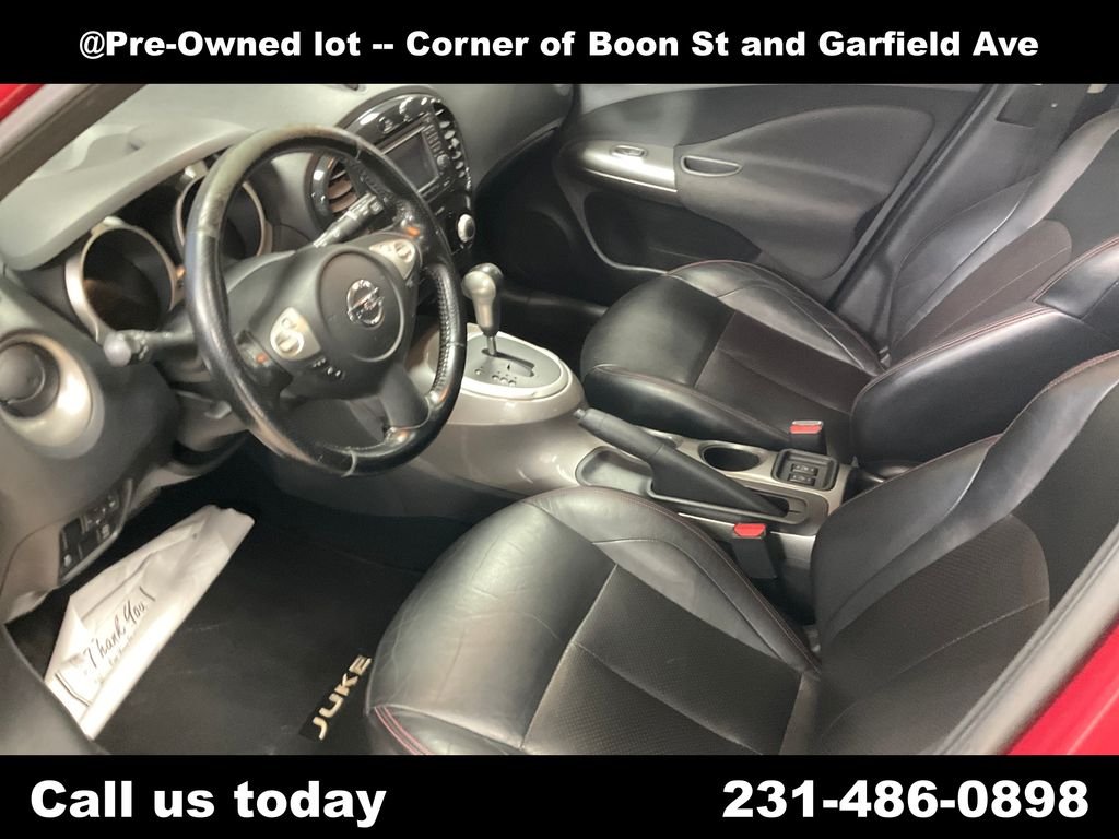 Used 2011 Red Nissan SL image 14