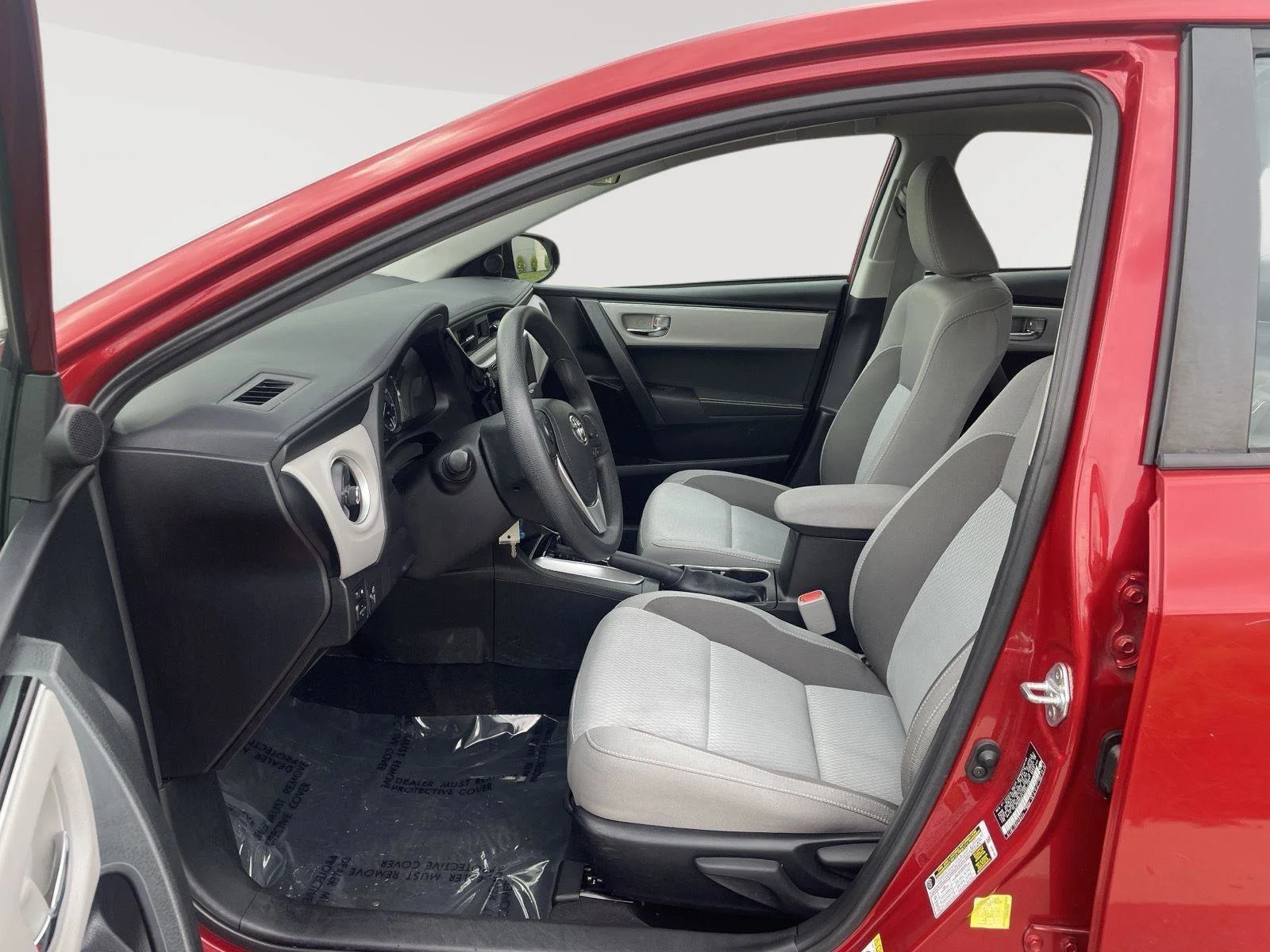 Used 2018 Barcelona Red Metallic Toyota LE image 12