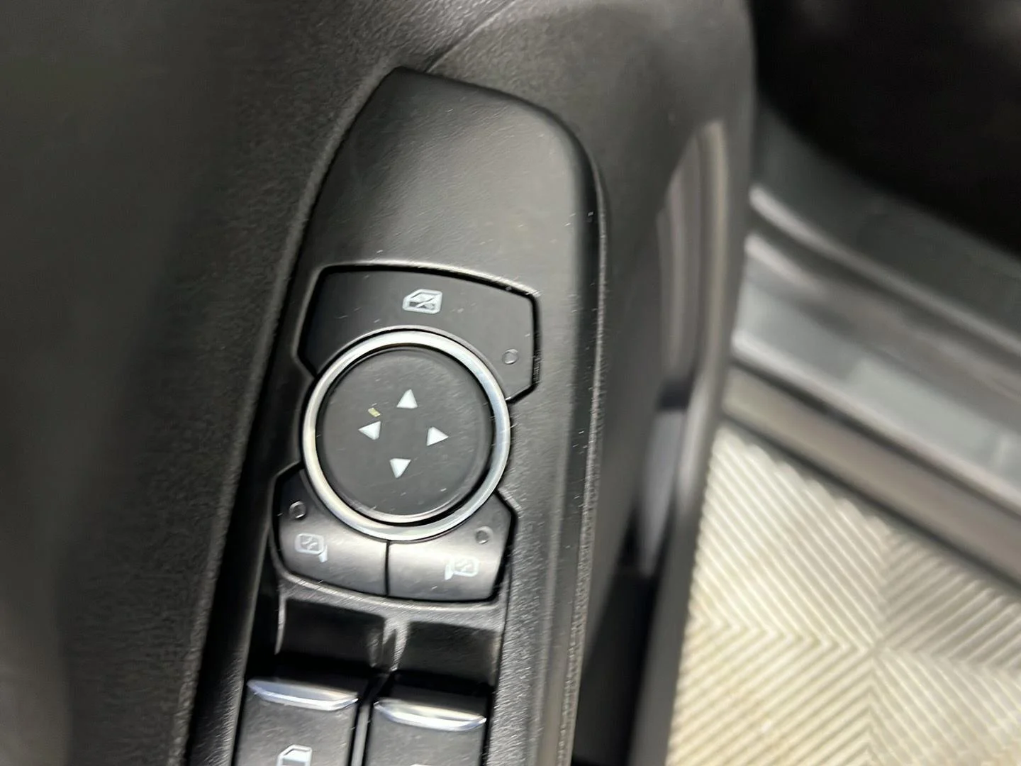 Used 2023 Gray Metallic Ford Active image 15