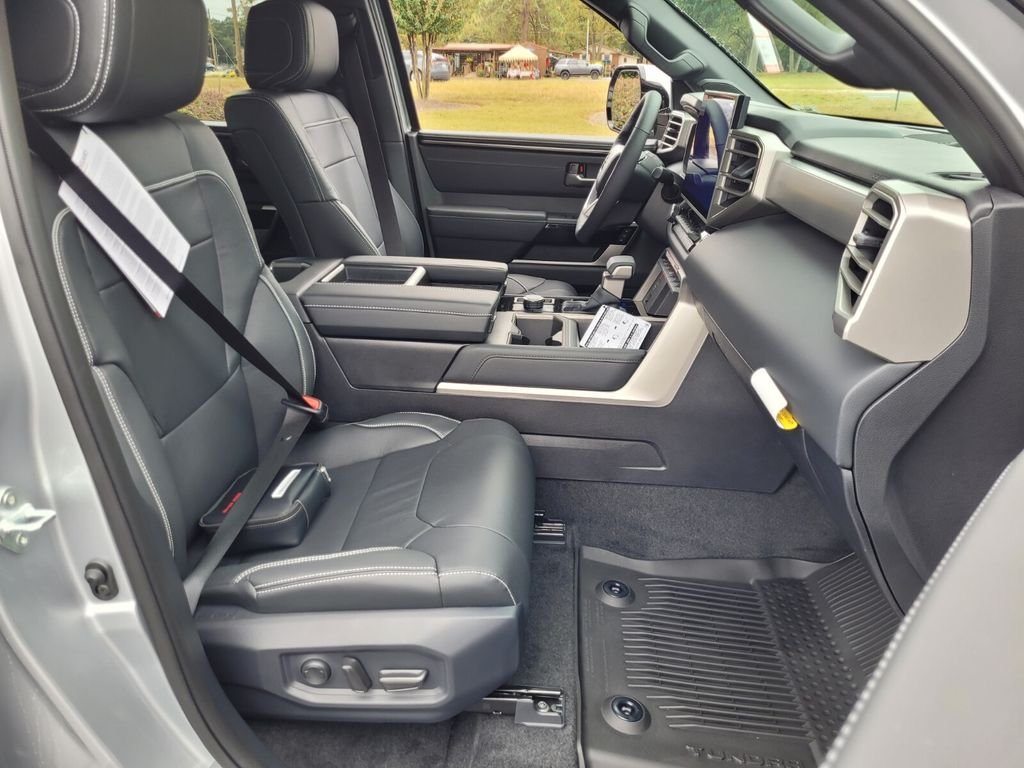2026 Toyota Tundra Limited - Photo 14