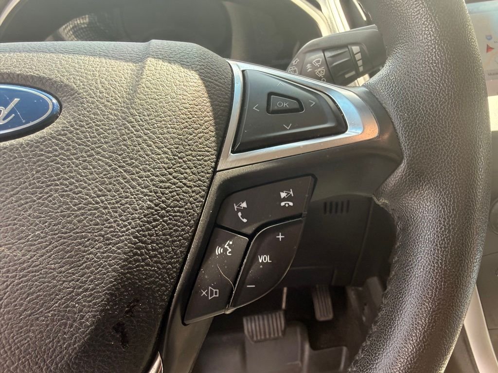 Used 2019 Gray Ford SEL image 14