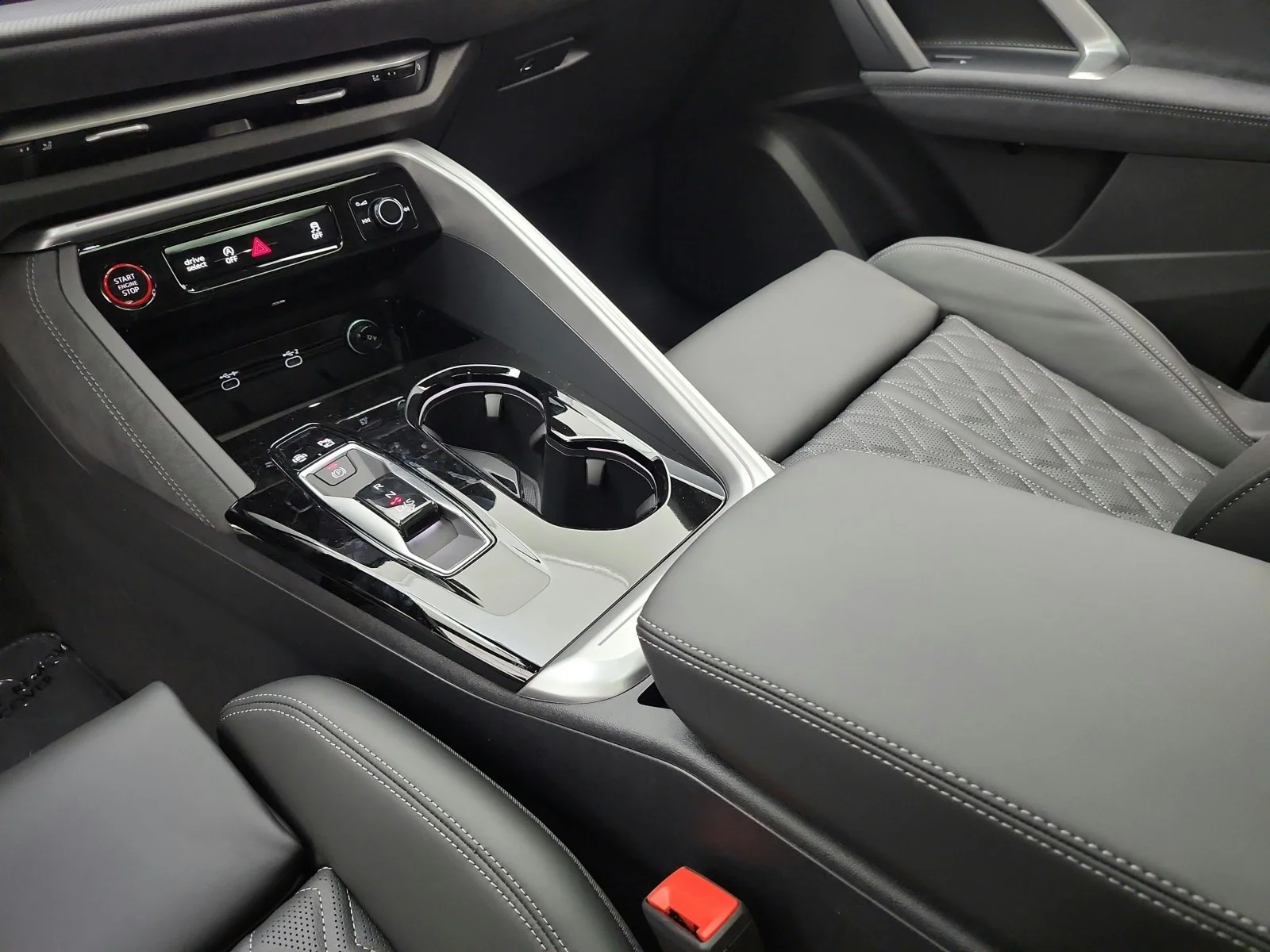 New 2026 Mythos Black Metallic Audi Premium Plus 3.0 TFSI quattro image 10
